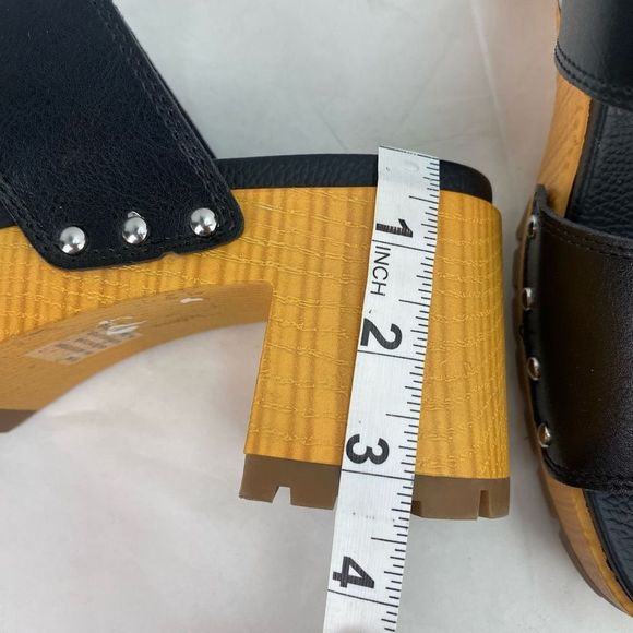 MIA Black and Tan Chunky Heel Sandals - Picture 5 of 11